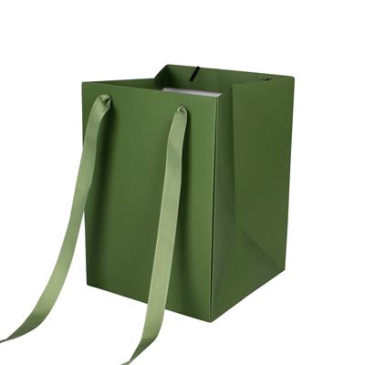 <h4>Bag Elegant carton 18x18xH25cm green</h4>