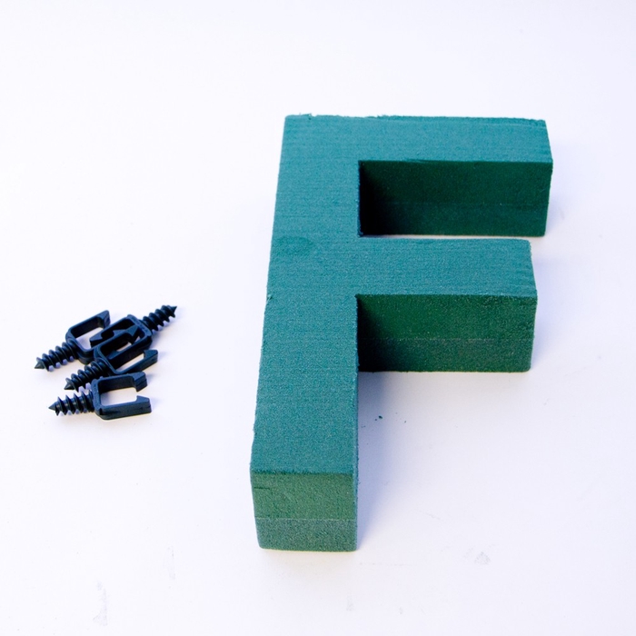 <h4>Oasis Letter F 31cm</h4>